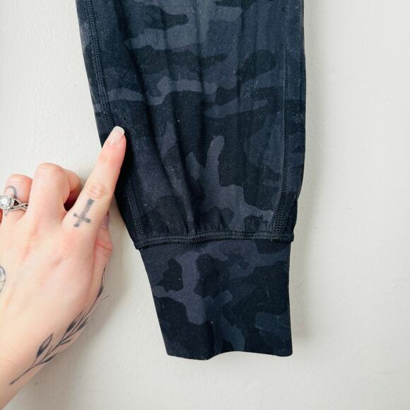 Lululemon Athletica Align Jogger 28" Incognito Camo Multi Grey Women's Size 4 - Picture 8 of 12